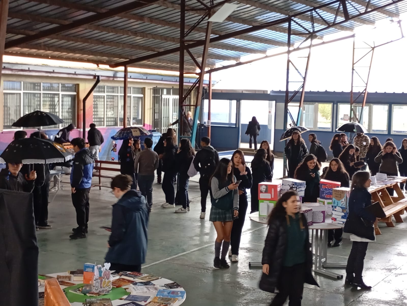 FERIA DEL LIBRO EN EL ABG